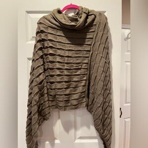 Excellent used condition Sweater poncho one size …